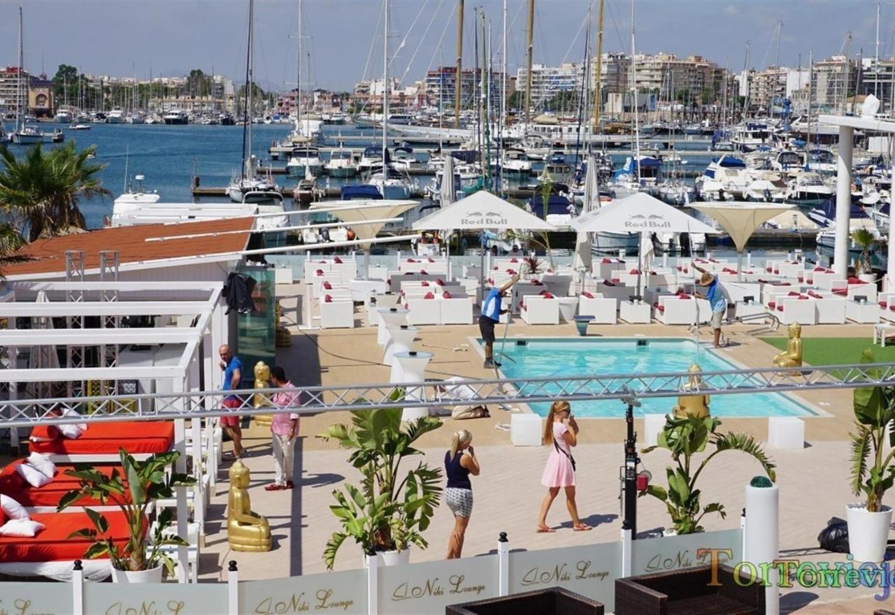 Duquesa Beach Torrevieja Buitenkant foto